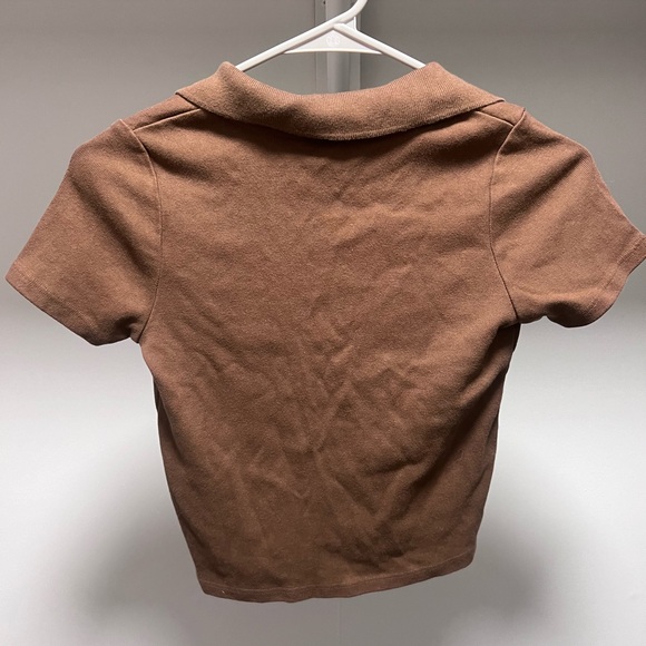 NWT Brown Tee - Picture 2 of 4